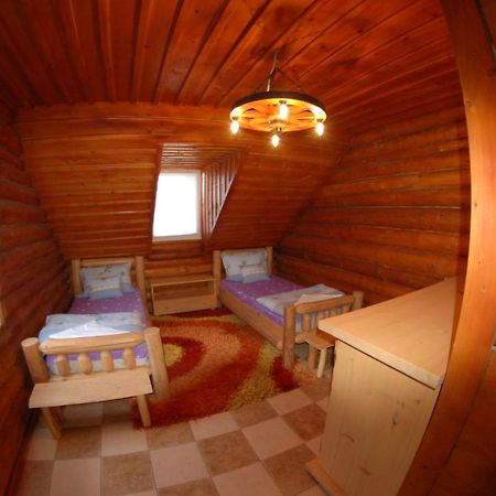 Rönk-wellness panzió Mezőpeterd Mezopeterd Exterior foto